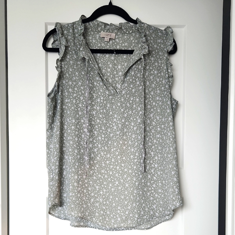 LOFT Light Gray/sage Floral Sleeveless Blouse